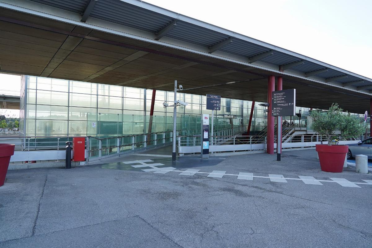 L'entrée Porte Alpes de la gare de Valence TGV